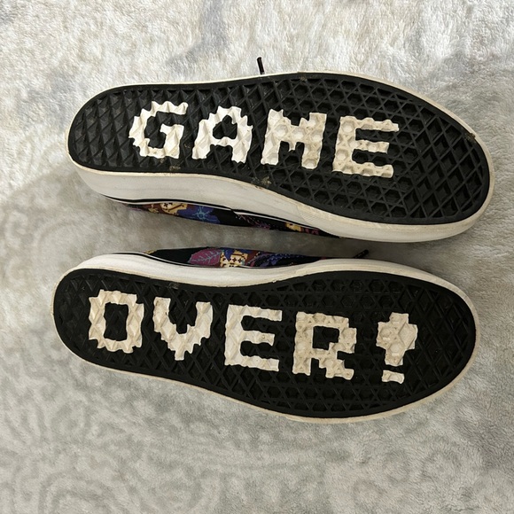VANS Nintendo x Donkey Kong Sneakers - Picture 6 of 6
